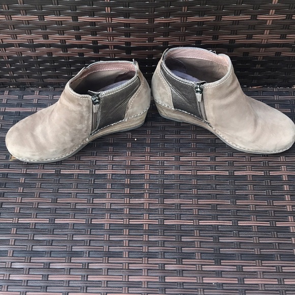 Dansko Shirley Tan Wedge bootie - Picture 12 of 12